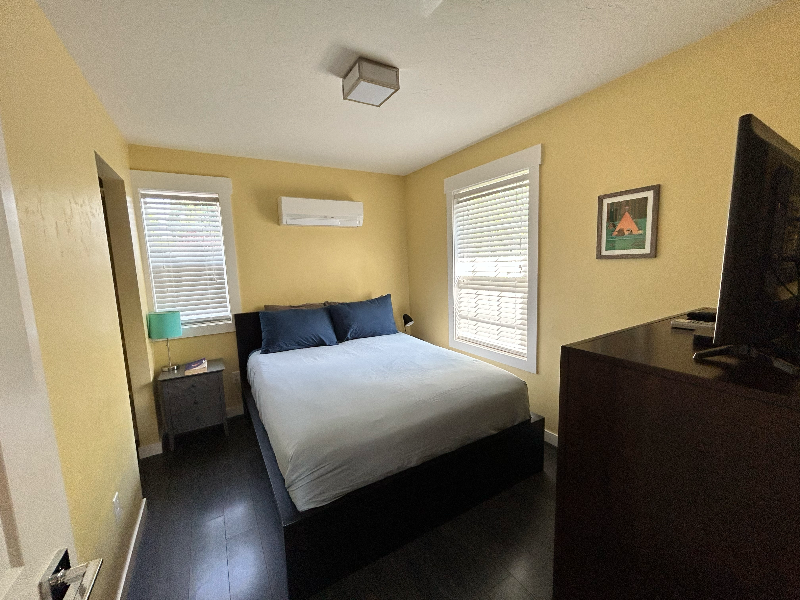 1 BR Garage Apartment - Photo 10