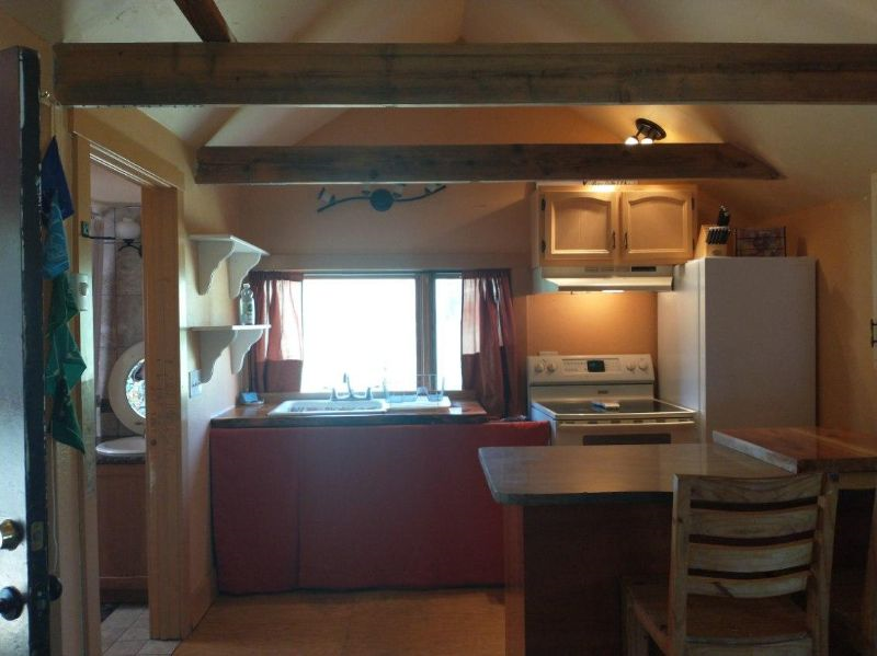 1Bd spacious cabin bordering on Rocky Mtn. National Park