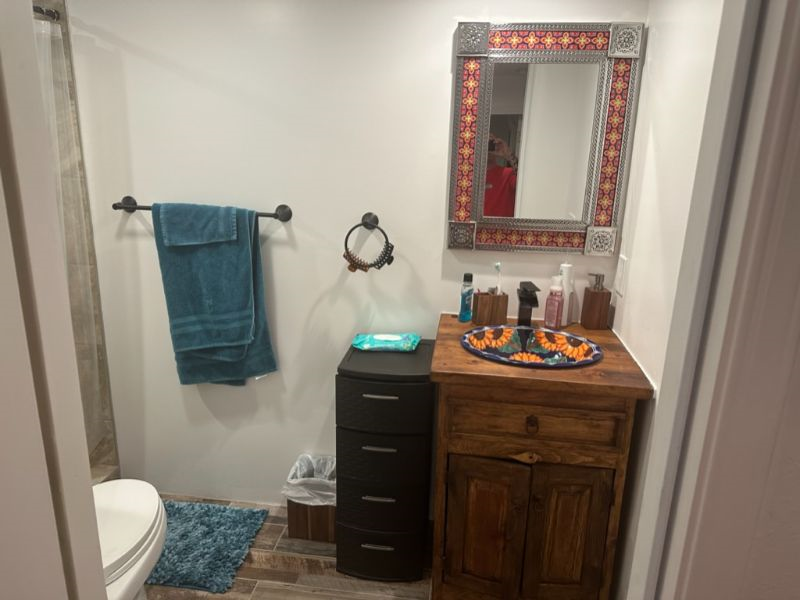 Clean and bright studio centrally located - Photo 6