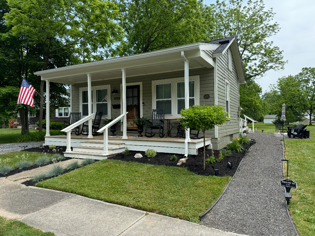 Safe, Cozy  Apartment In The Village of Youngstown, NY - Photo 9