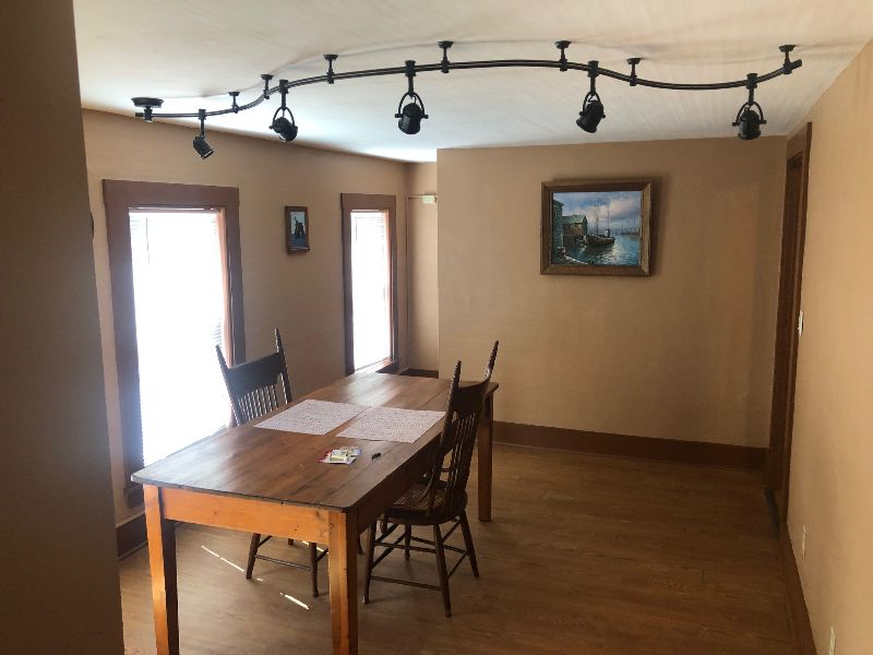 Furnished large 1 Bedroom apartment  1 mile from CVMC - Photo 5