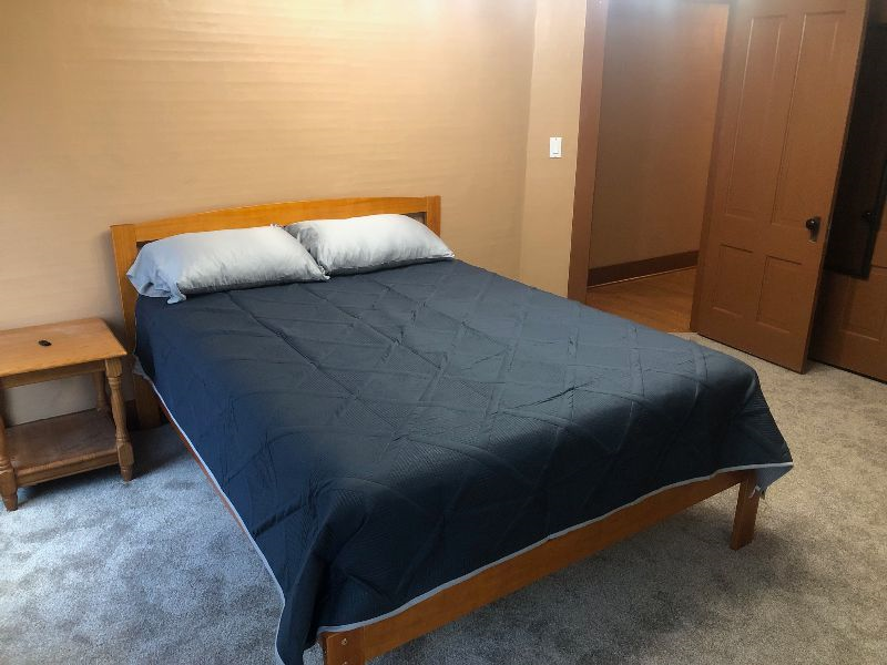 Furnished large 1 Bedroom apartment  1 mile from CVMC - Photo 9