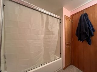 West Side Private Basement Fully Furnished - Photo 3