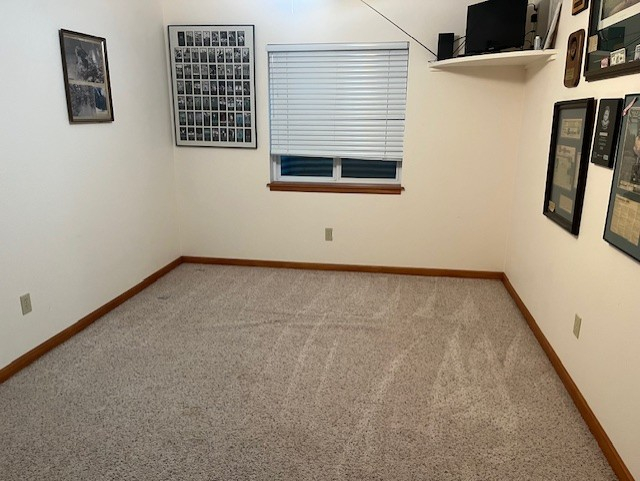 West Side Private Basement Fully Furnished - Photo 9