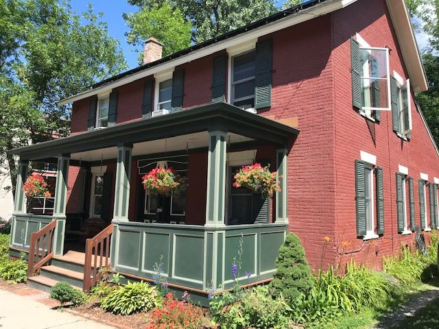 Beautiful historic 1 BR with study/guest bedroom and yard near Lake Champlain and Bike Path - Photo 11