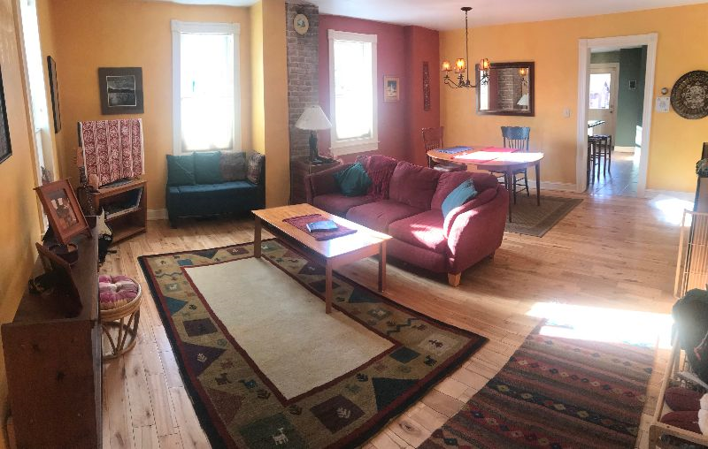 Beautiful historic 1 BR with study/guest bedroom and yard near Lake Champlain and Bike Path - Photo 2