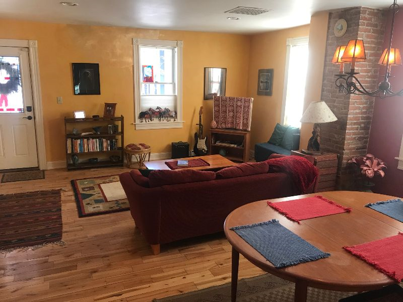Beautiful historic 1 BR with study/guest bedroom and yard near Lake Champlain and Bike Path - Photo 1