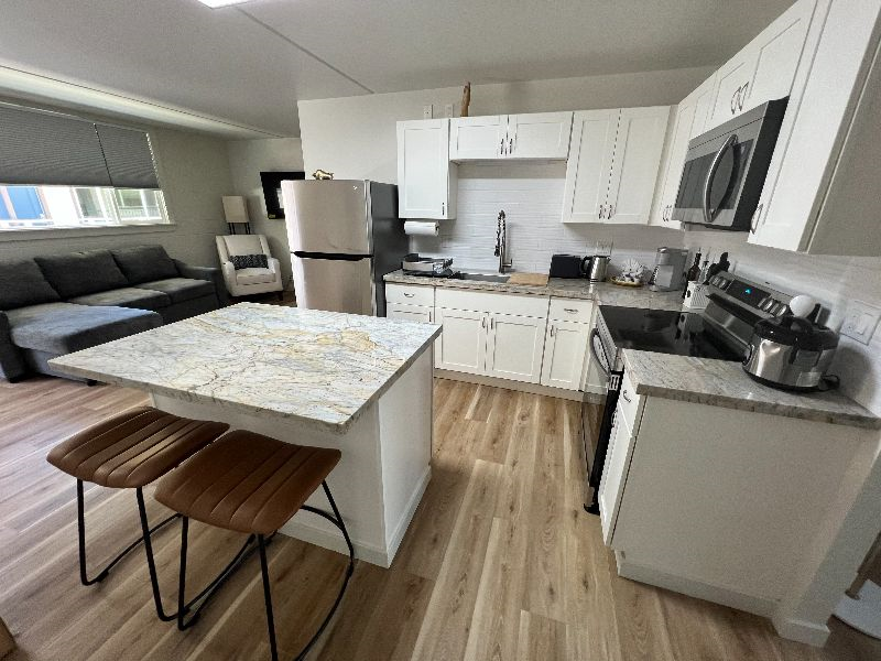Maui Wailuku Unit 11- Newly Renovated 2 bedroom...