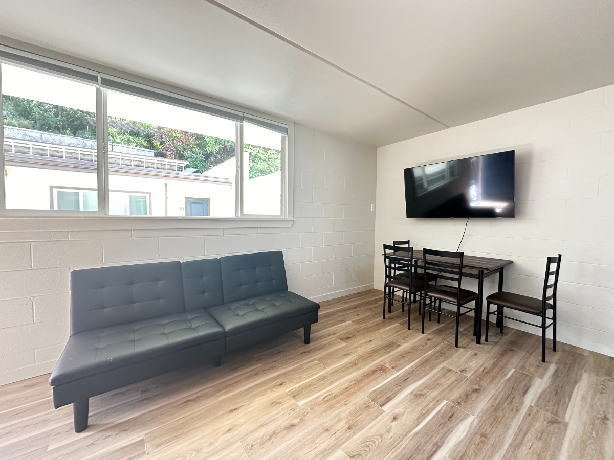 Maui Wailuku Unit 15- Newly Renovated 2 bedroom...