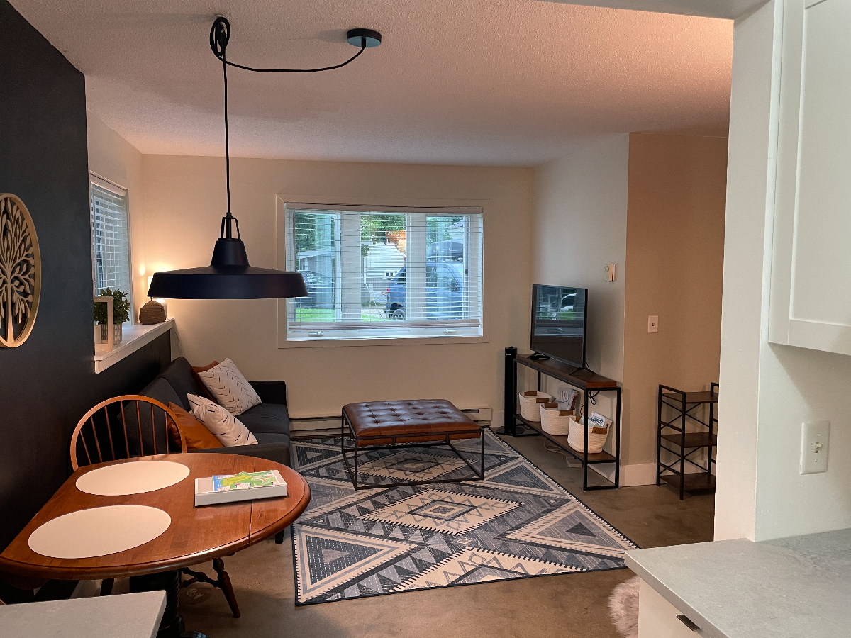 2 BR 1 BA Mountainside Condo - Photo 3