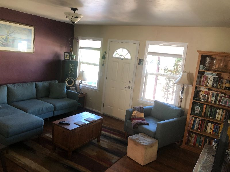 Cozy California Coast Bungalow - Photo 3