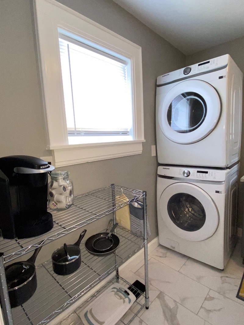 2 Bedroom 1 Bath Apartment - Photo 3