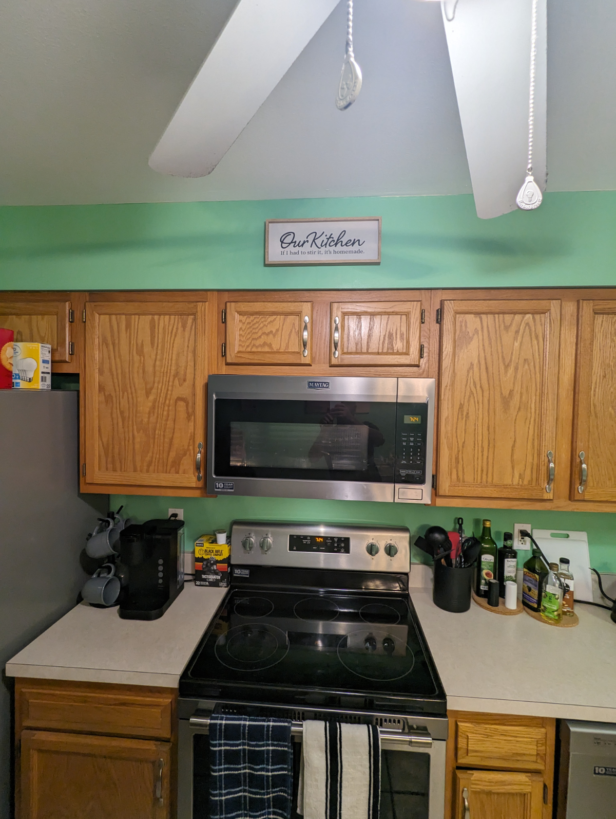 1 bedroom private  $885 a month fully furnished house its super cozy - Photo 8