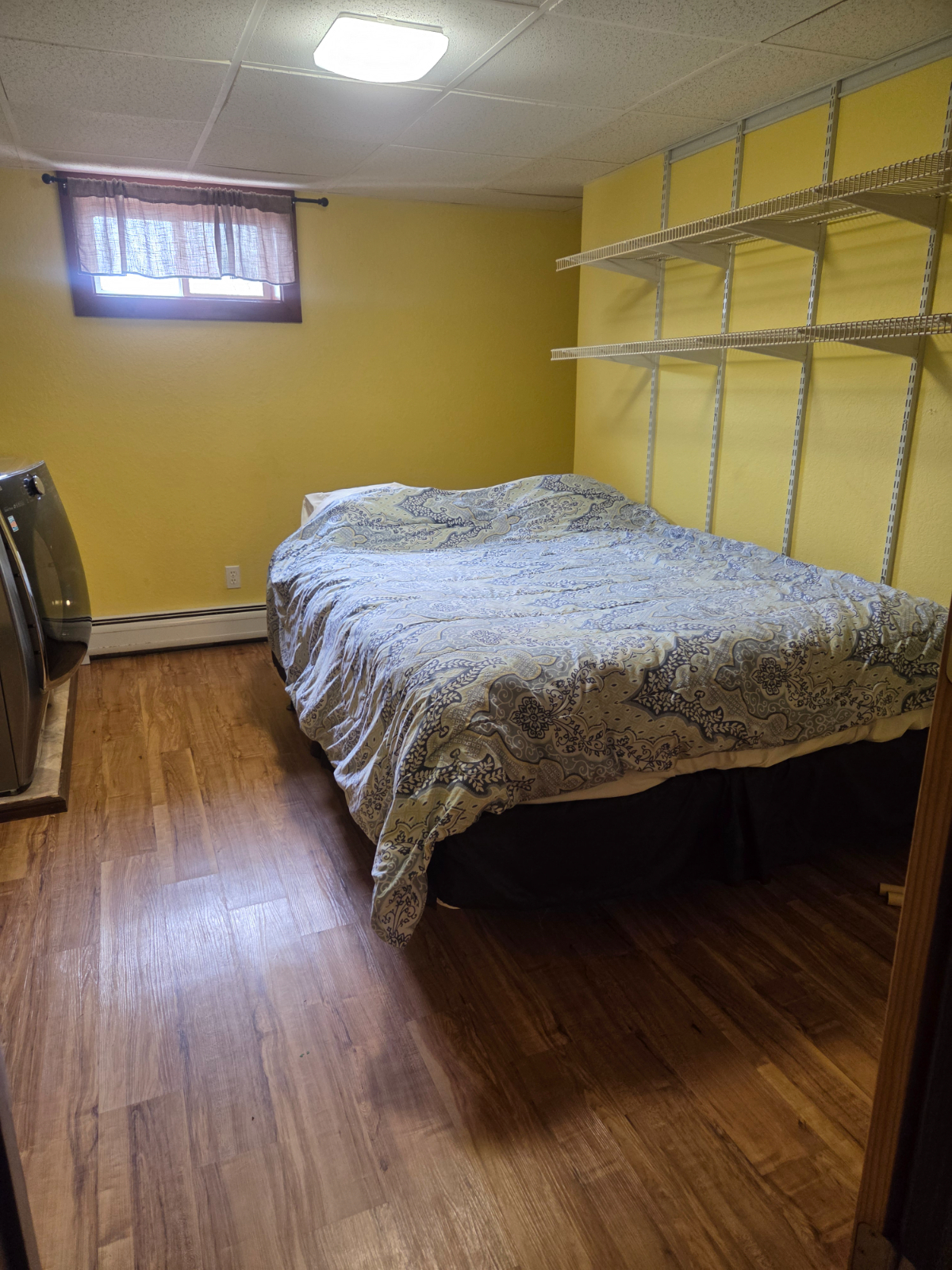 Ground level apartment with separate entrance - Photo 4