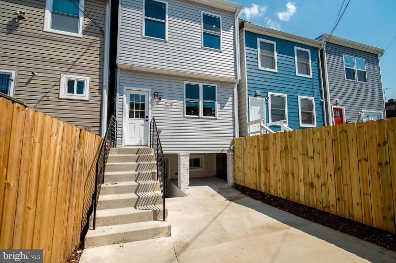 Beautiful and Modern basement APT  heart of DC w/ Great amenities - Photo 12