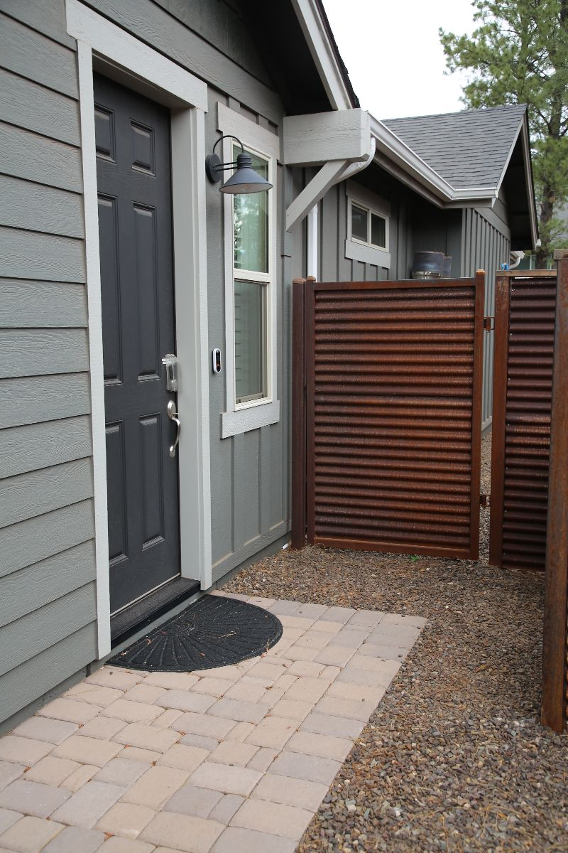 New 2Bdrm Guest House in Quiet, Friendly Neighborhood - Photo 11