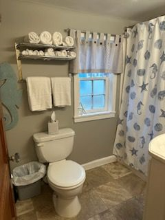 Cute Cottage with beach rights within walking distance of Lake Ontario - Photo 8