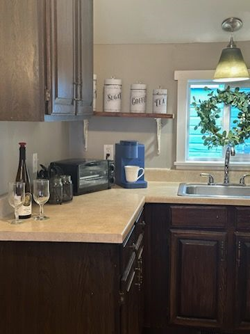 Cute Cottage with beach rights within walking distance of Lake Ontario - Photo 11