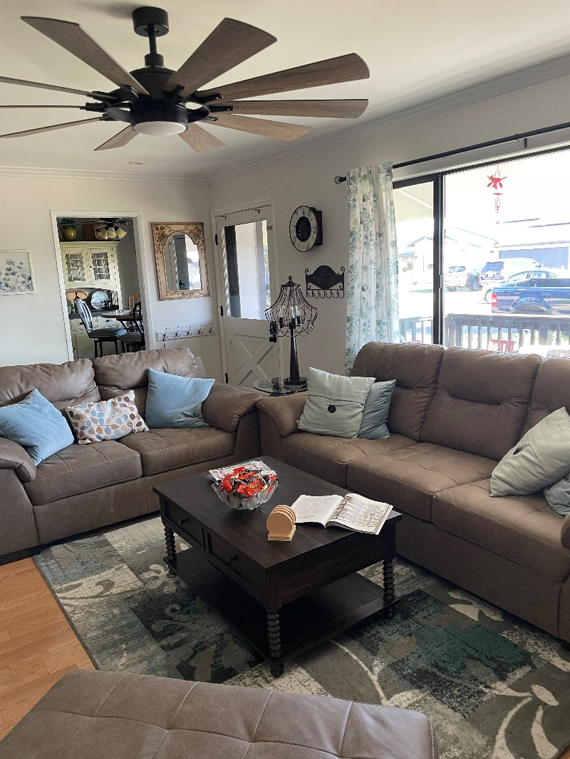 Room for Rent in Quiet Clairmont Home - Photo 6