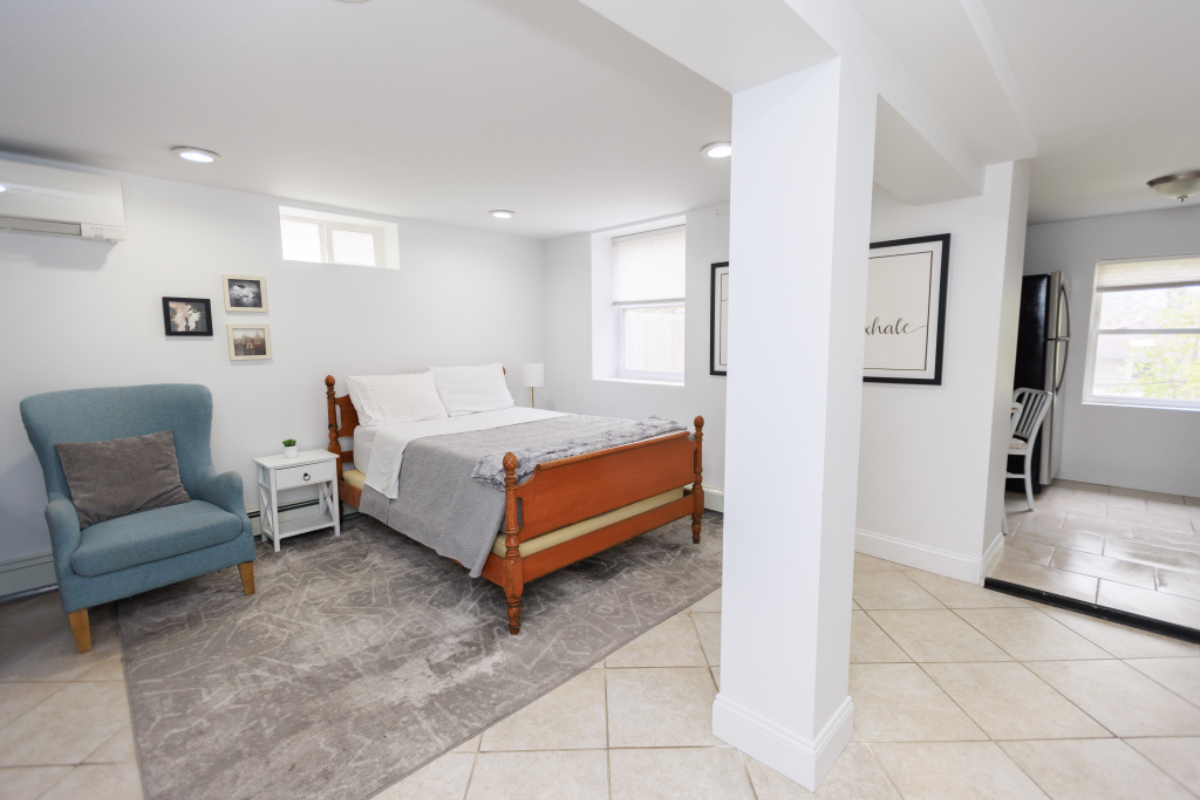 Private Studio Apartment near Van Cortlandt Park! - Photo 2
