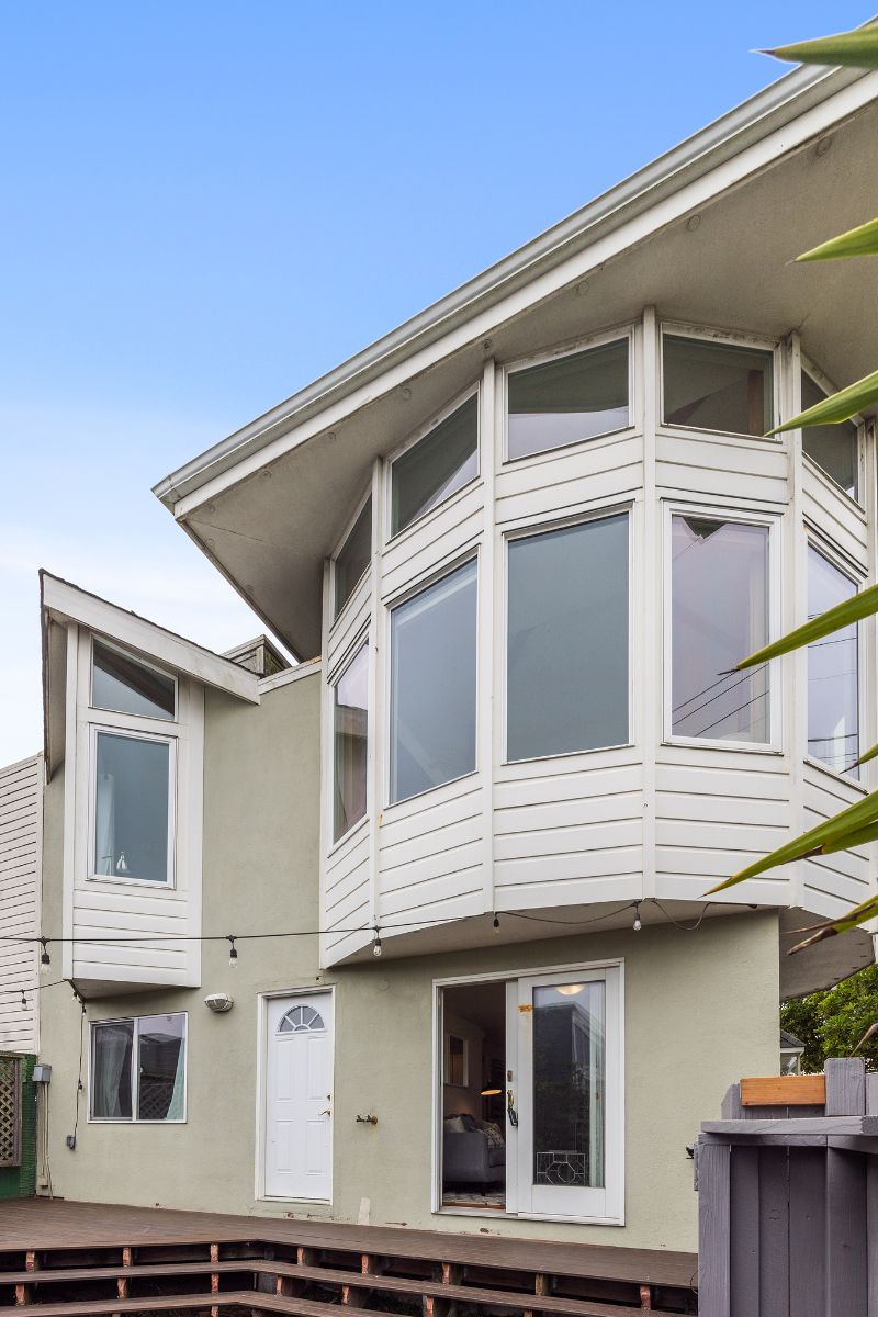 Bright Modern Hideaway w/ Ocean Views - Photo 3