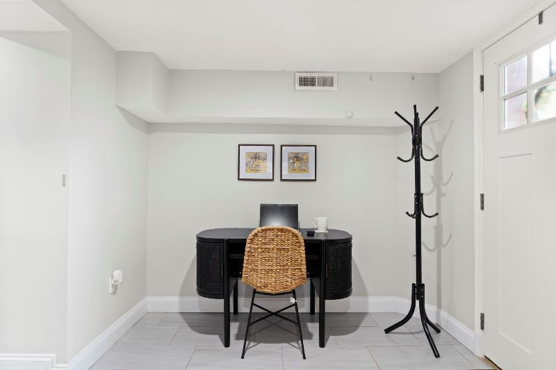 DC Urban Villa At Girard 1br | 1ba & Sleeper Sofa - Photo 2