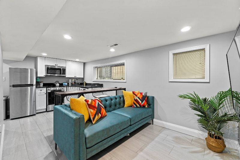 DC Urban Villa At Girard 1br | 1ba & Sleeper Sofa - Photo 12