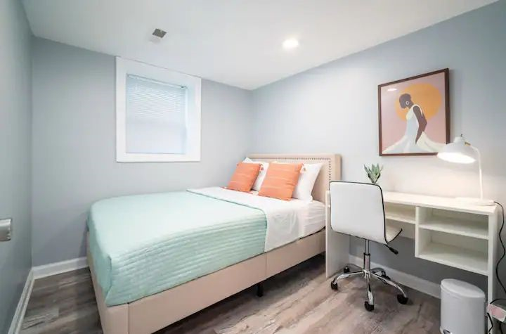 Stylish and Colorful 2-Bedroom Basement Apartment in Historic Grant Park, Washington, DC - Photo 9