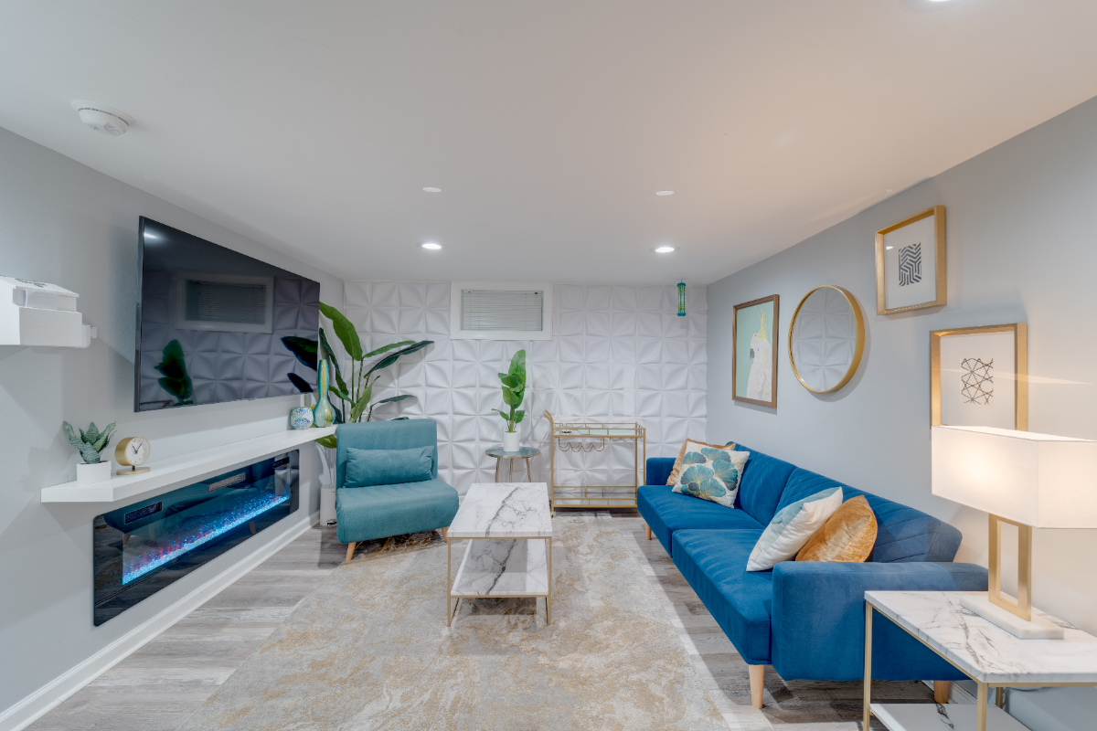 Stylish and Colorful 2-Bedroom Basement Apartment in Historic Grant Park, Washington, DC - Photo 1