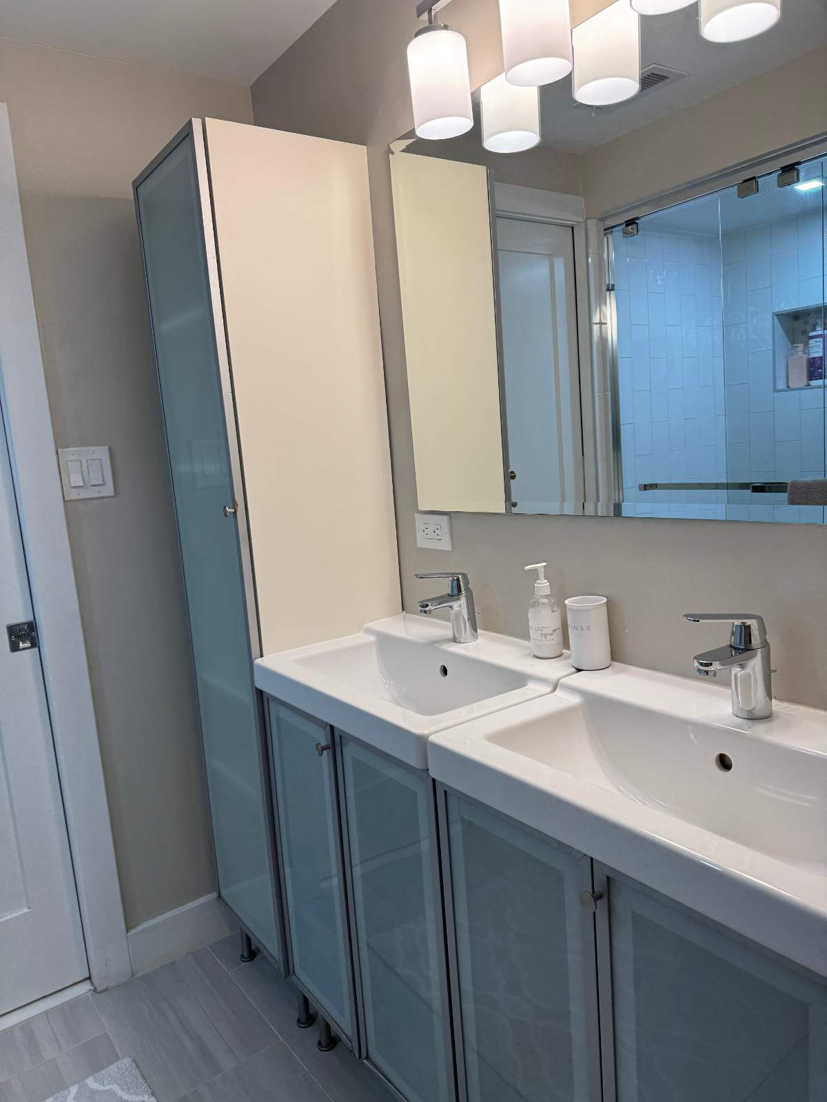 Discover modern living in this newly renovated separated unit in a row home situated in an exception - Photo 10