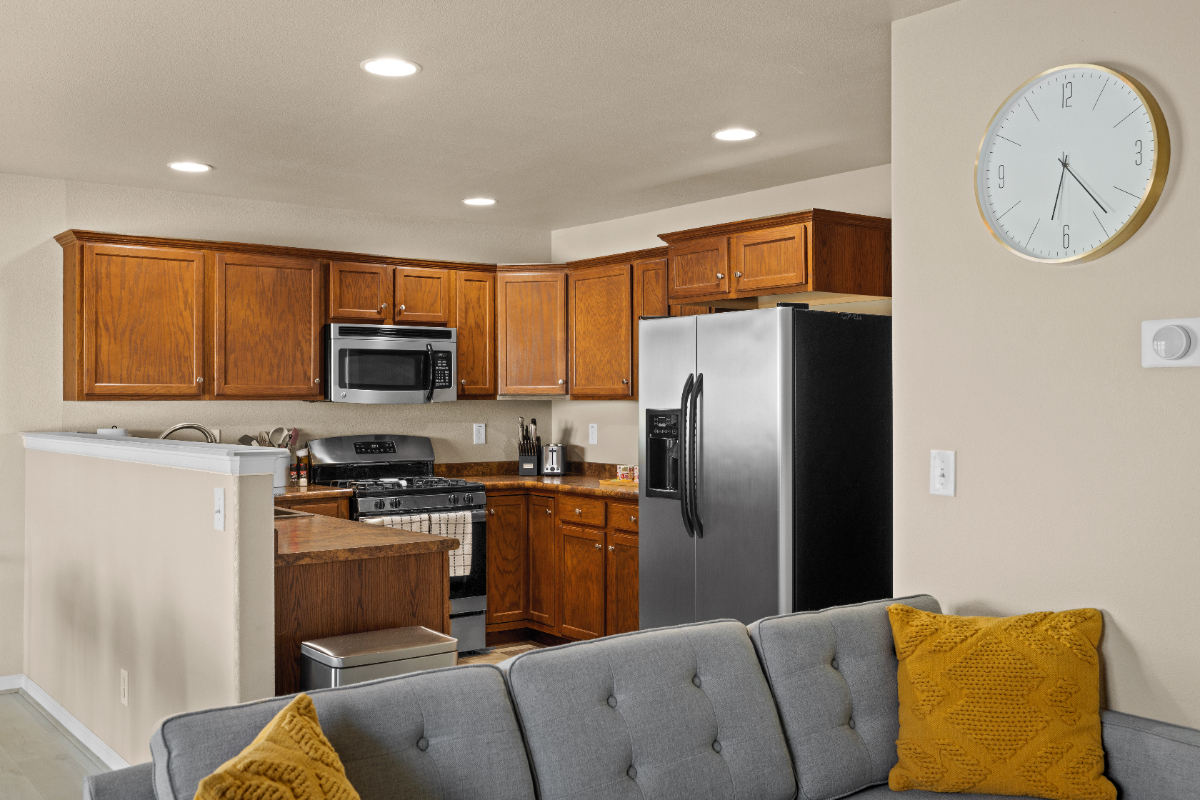 Spacious and modern townhouse in great location - Photo 3