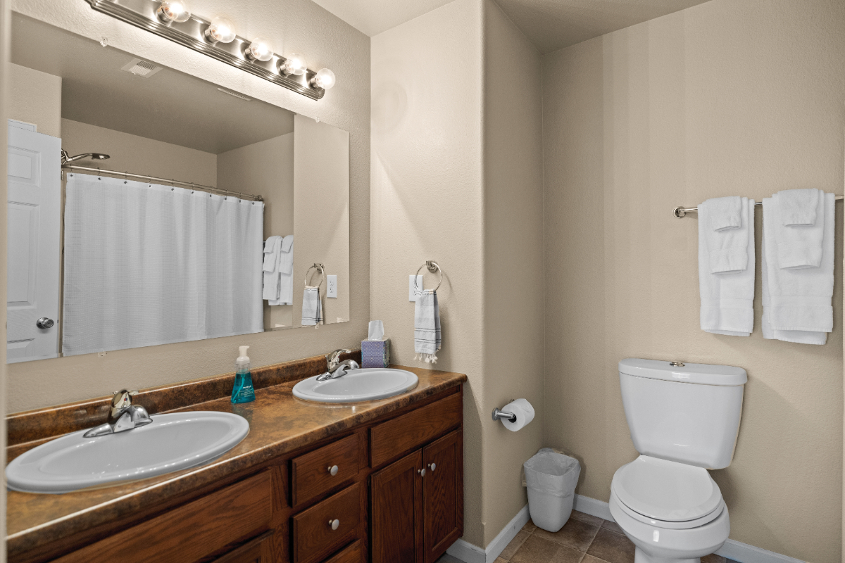 Spacious and modern townhouse in great location - Photo 7