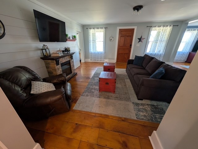 Fully furnished, beautifully  renovated Farmhouse 3 miles from Cooperstown. - Photo 10