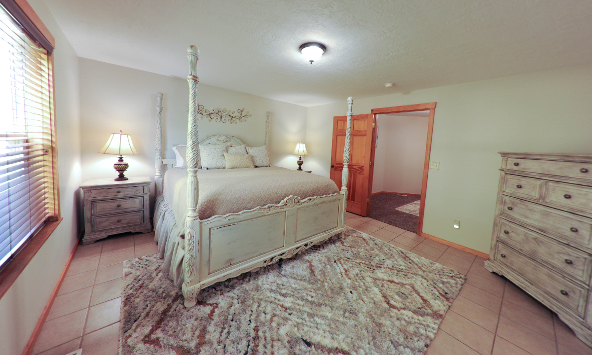 King Master Bedroom Private Closet Bath Study Area