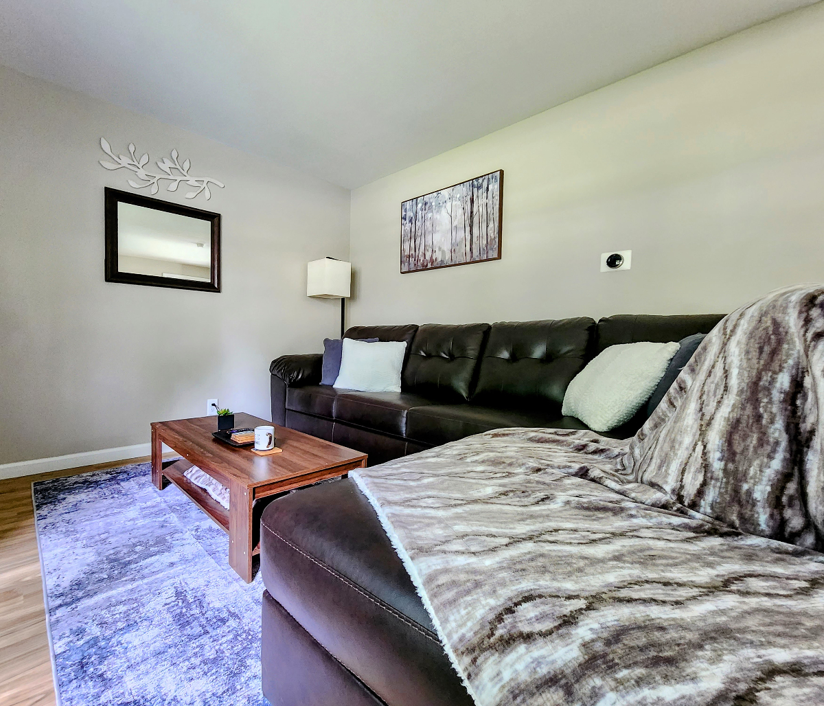 Modern 2/1 Home, Walk To Beach! - Photo 3