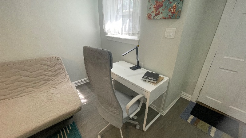 Cozy Flatbush Flats! 1-Bedroom Garden Apartment with Washer/Dryer, Dishwasher, Onsite Parking - Photo 8