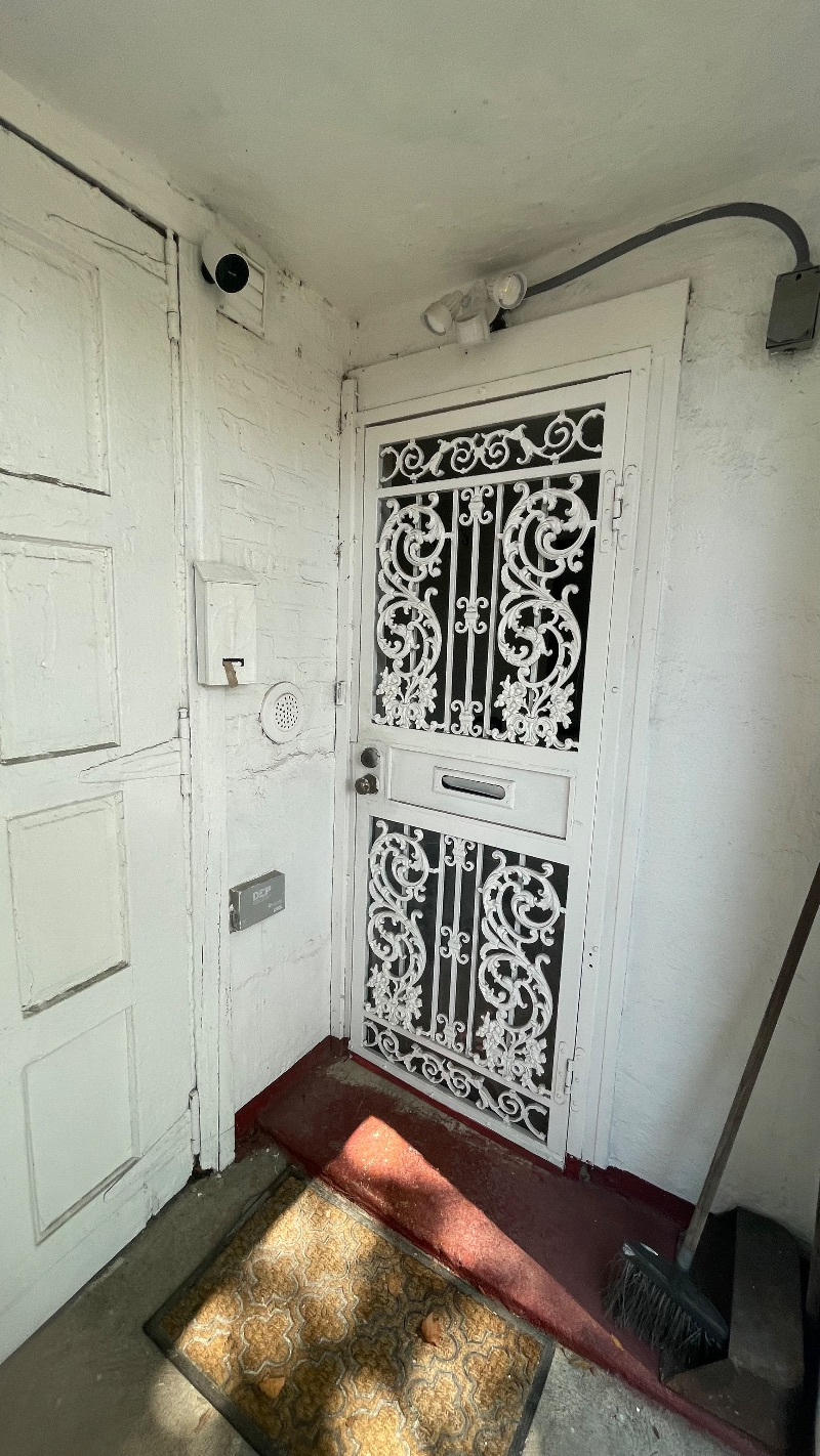 Cozy Flatbush Flats! 1-Bedroom Garden Apartment with Washer/Dryer, Dishwasher, Onsite Parking - Photo 9