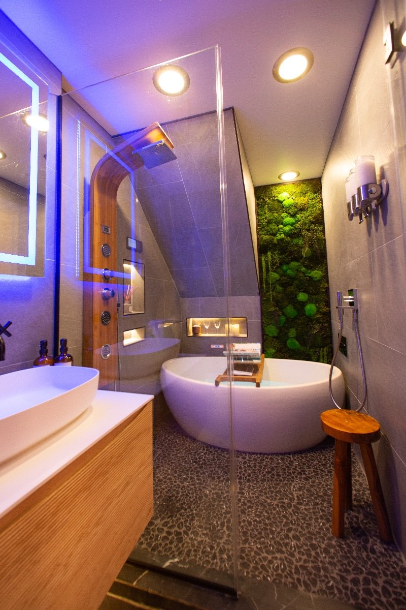 Luxury Living in Stylish BK Gem - Photo 9