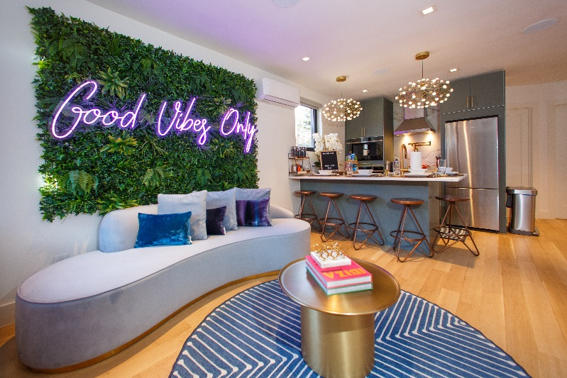Luxury Living in Stylish BK Gem - Photo 1