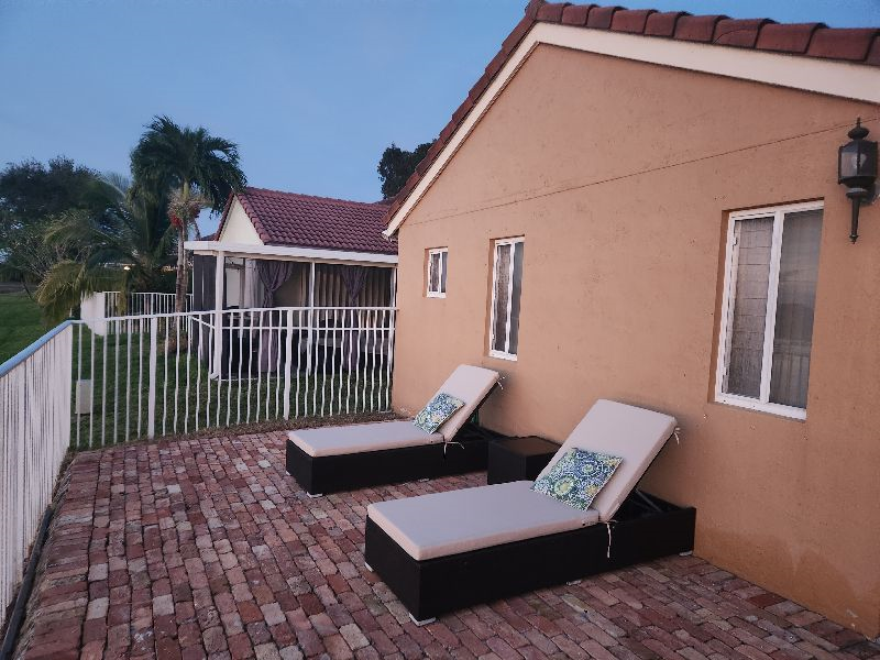 Secluded Sanctuary with Lake Front View Located near Best Hospitals - Photo 2