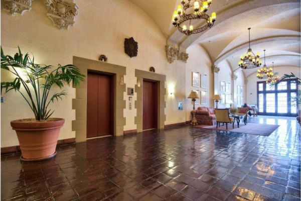Exquisite Apartment in Historic Building with Scenic Views of Balboa Park - Photo 5