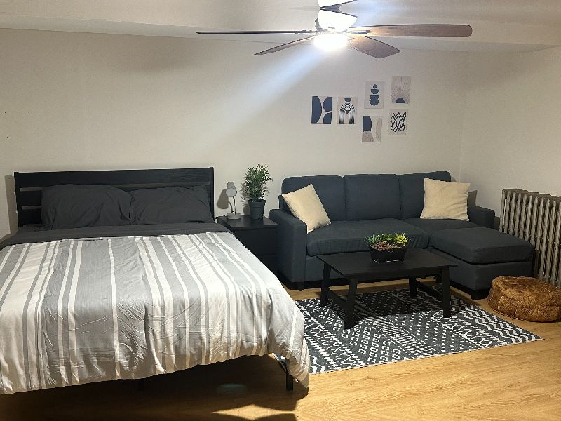 Bright Studio with backyard in Capitol Hill - Photo 4