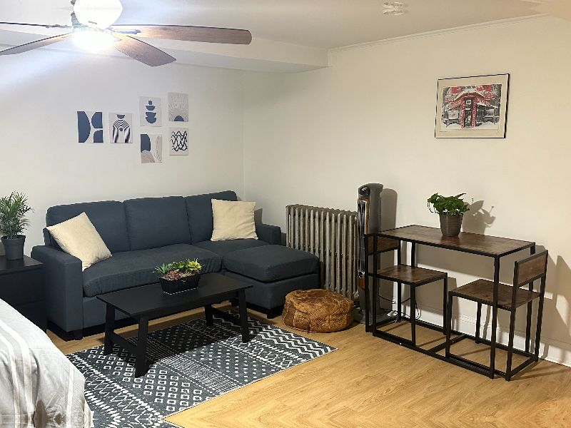 Bright Studio with backyard in Capitol Hill - Photo 8