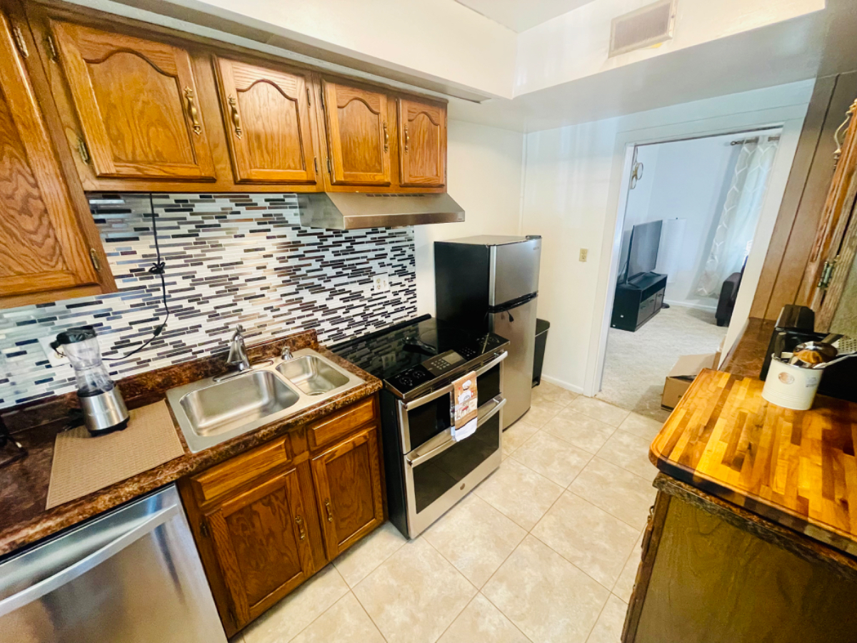 Apartment & Private garage - Photo 11