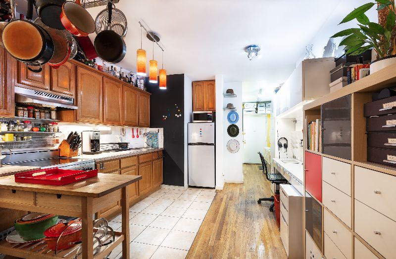 Experience City Living at Its Finest in a Charming 1-Bedroom Apartment in New York, NY - Your Urban - Photo 5