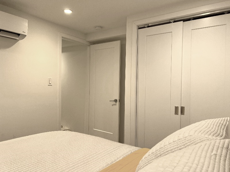 One-Bedroom Apartment in Historic Bloomingdale Neighborhood - Photo 3