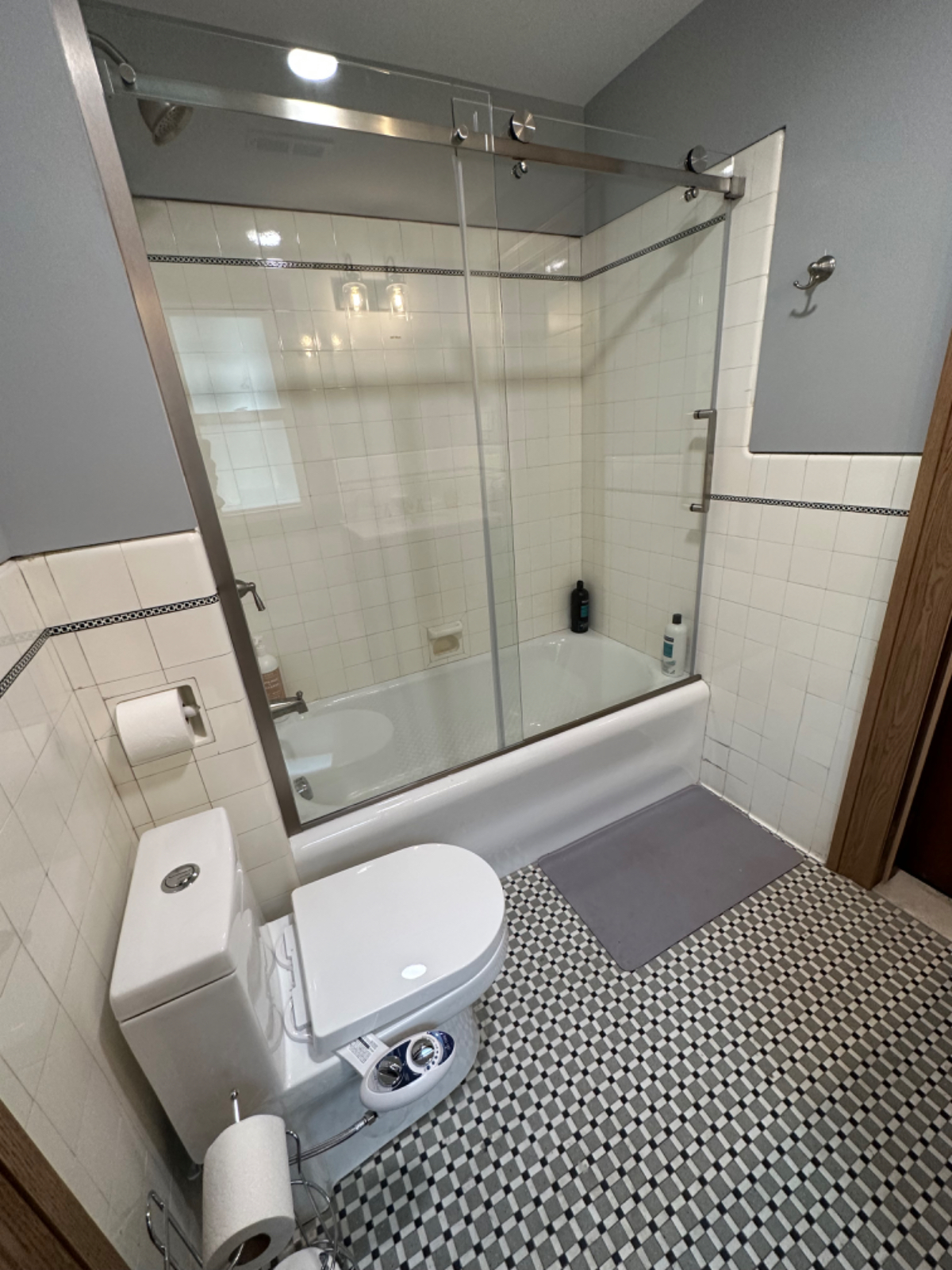 Brand New, Fully Furnished & Equipped, Downtown Niagara Falls NY - Photo 6