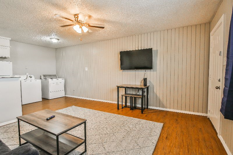 Close to Covenant and UMC Hospitals- One Bed/One Bath-Fully Furnished-All bills paid - Photo 3