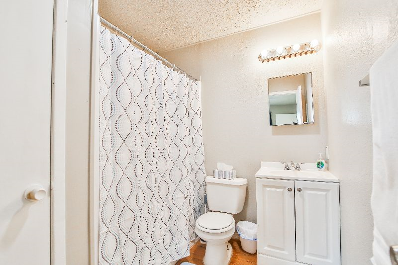 Close to Covenant and UMC Hospitals- One Bed/One Bath-Fully Furnished-All bills paid - Photo 9