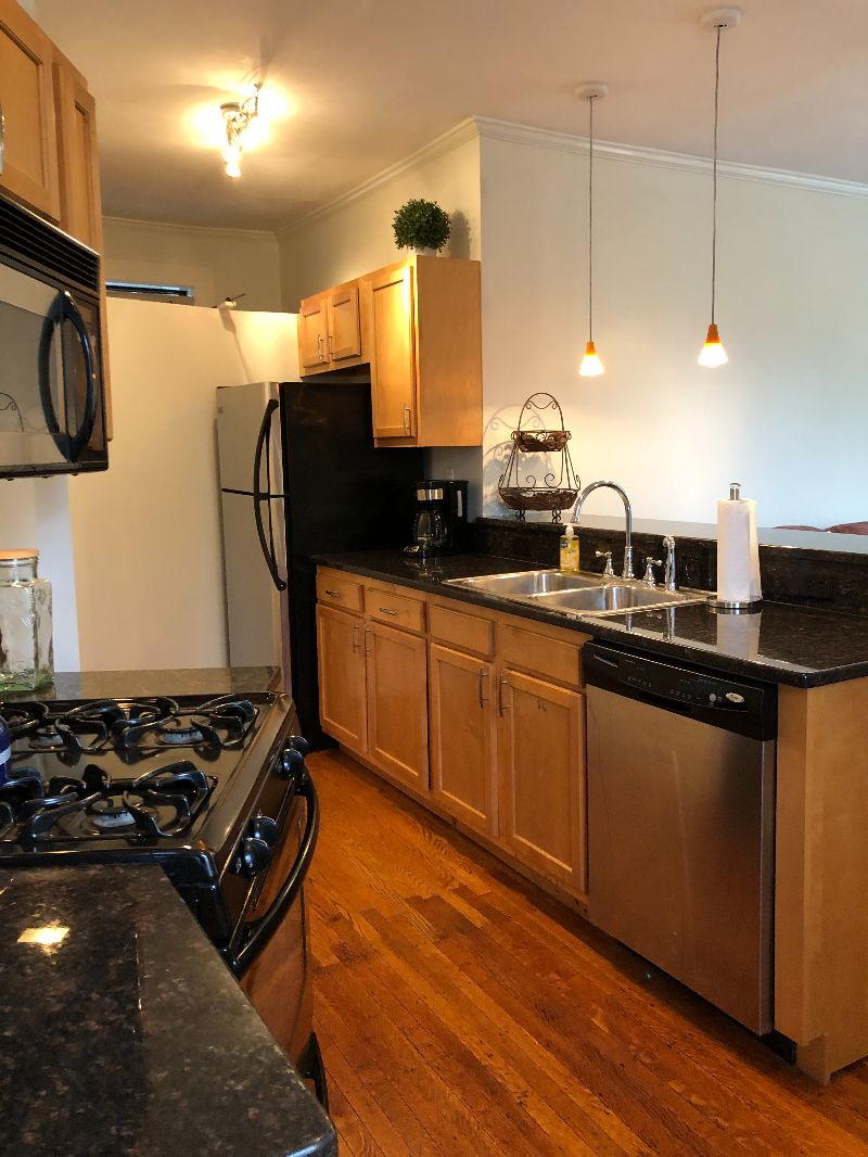 Entire 1Br 1Ba Apt with Private Parking & Patio - Photo 6